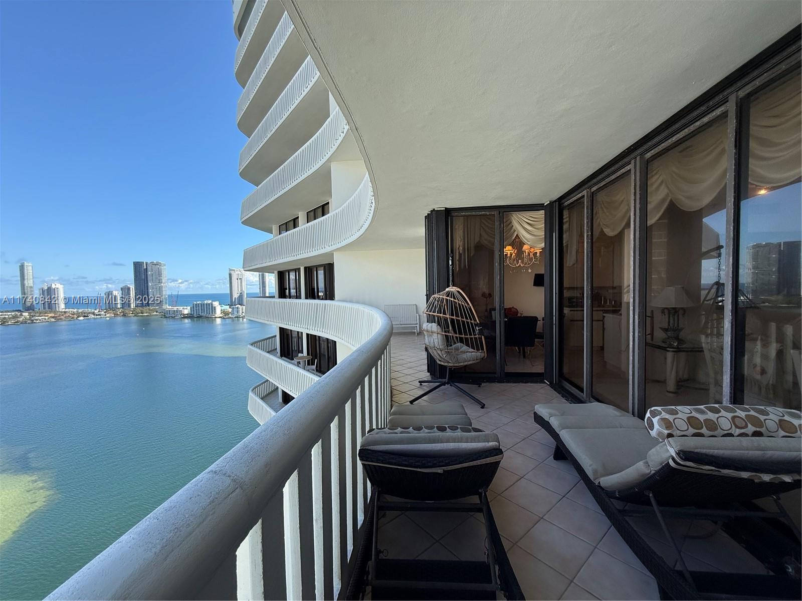 WILLIAMS ISLAND - Residential