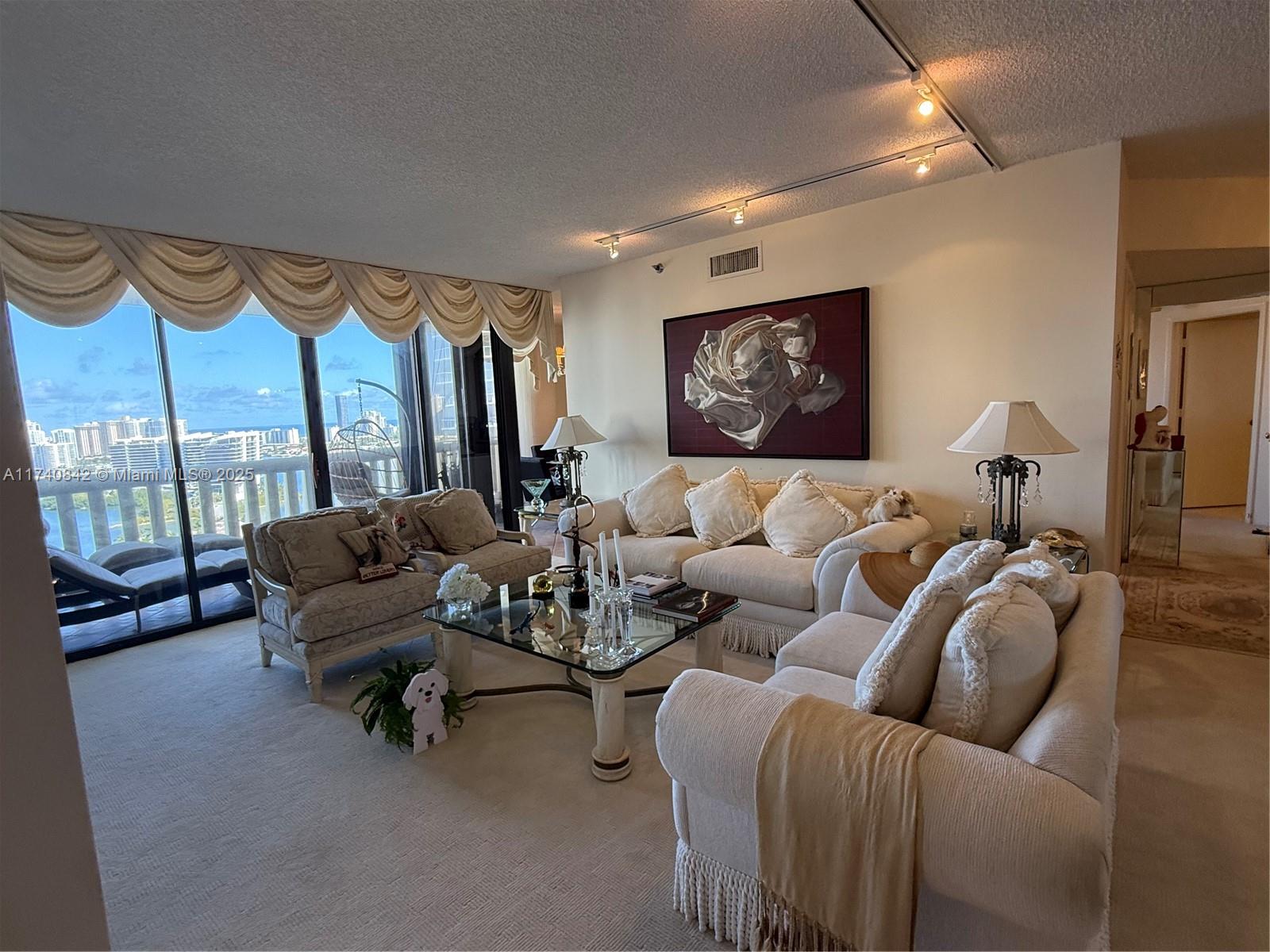 WILLIAMS ISLAND - Residential