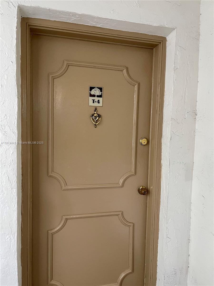 KINGSTON SQUARE CONDO - Residential