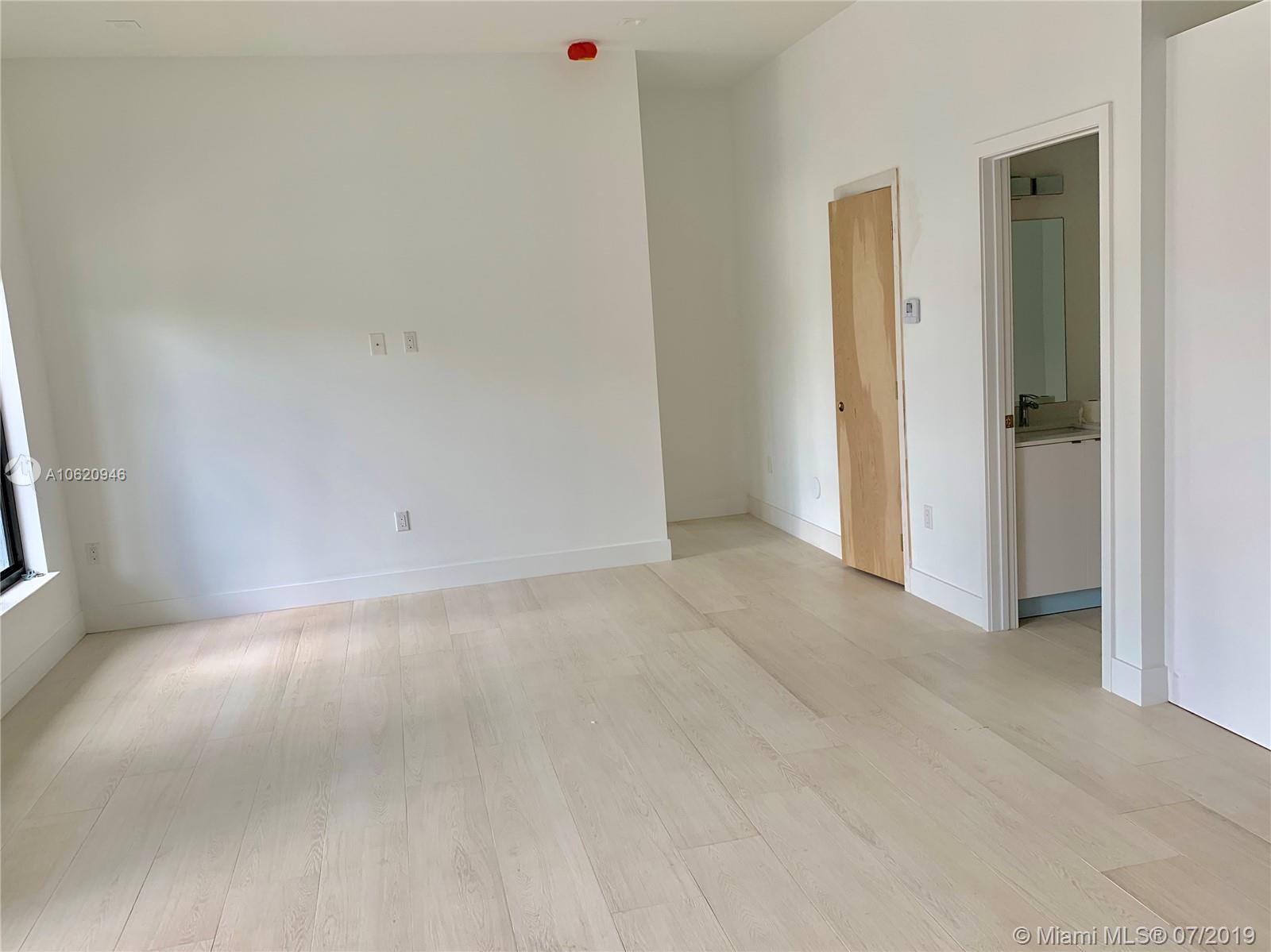 CORAL PARK ESTATES SEC 4 - Residential