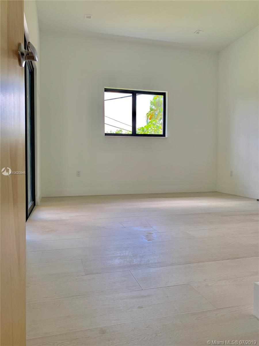CORAL PARK ESTATES SEC 4 - Residential