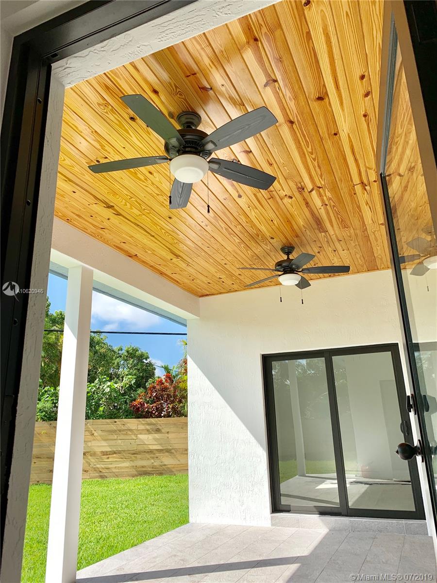 CORAL PARK ESTATES SEC 4 - Residential
