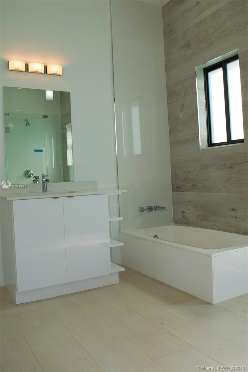 CORAL PARK ESTATES SEC 4 - Residential