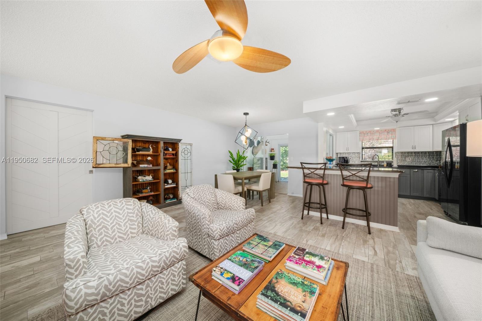 LAKE DAMON VILLAS SOUTH - Residential