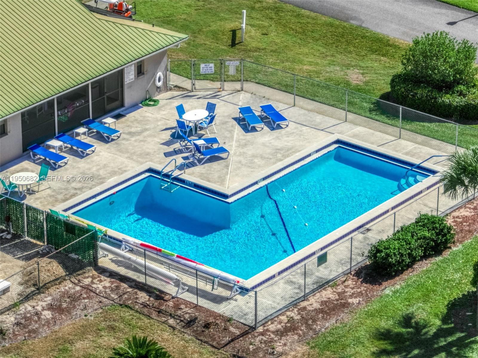 LAKE DAMON VILLAS SOUTH - Residential