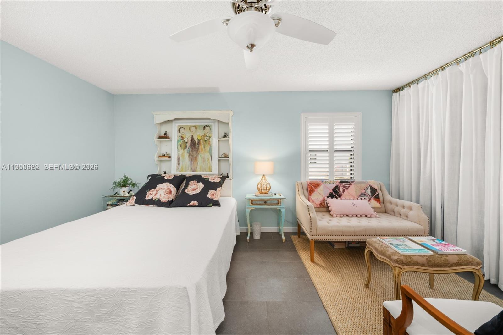 LAKE DAMON VILLAS SOUTH - Residential