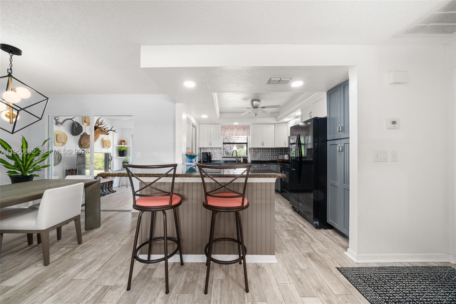 LAKE DAMON VILLAS SOUTH - Residential