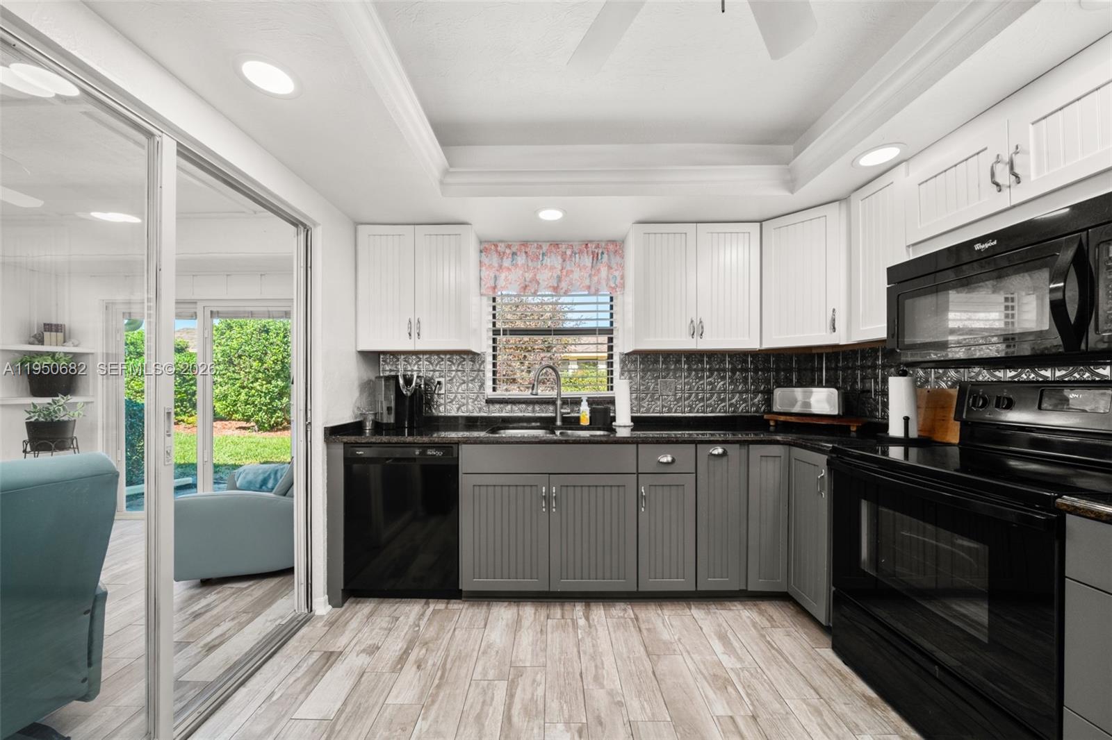 LAKE DAMON VILLAS SOUTH - Residential