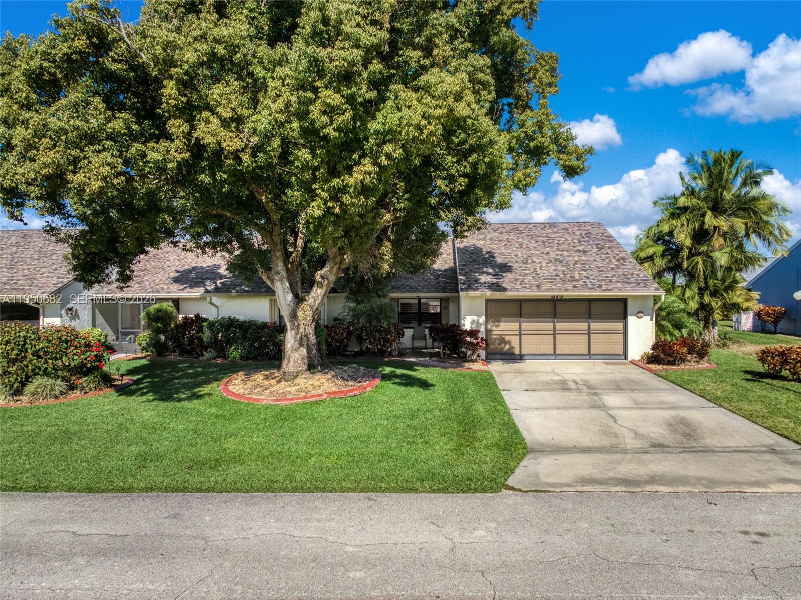 LAKE DAMON VILLAS SOUTH - Residential