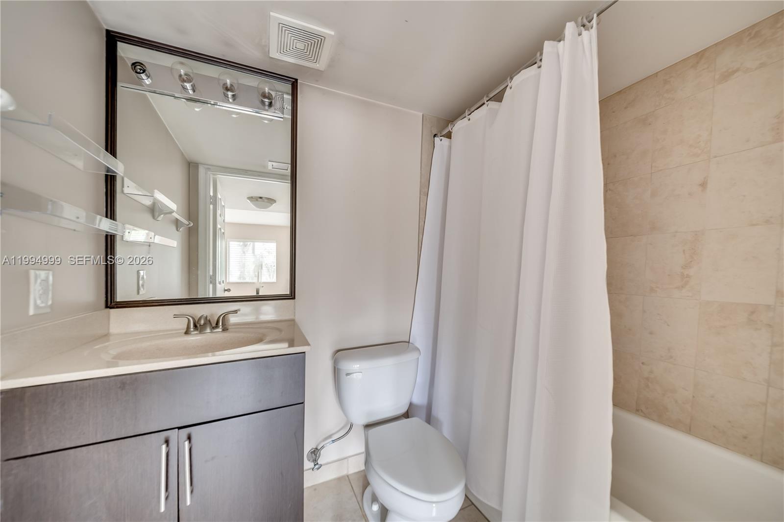 JASMINE LAKES II CONDO - Residential Lease