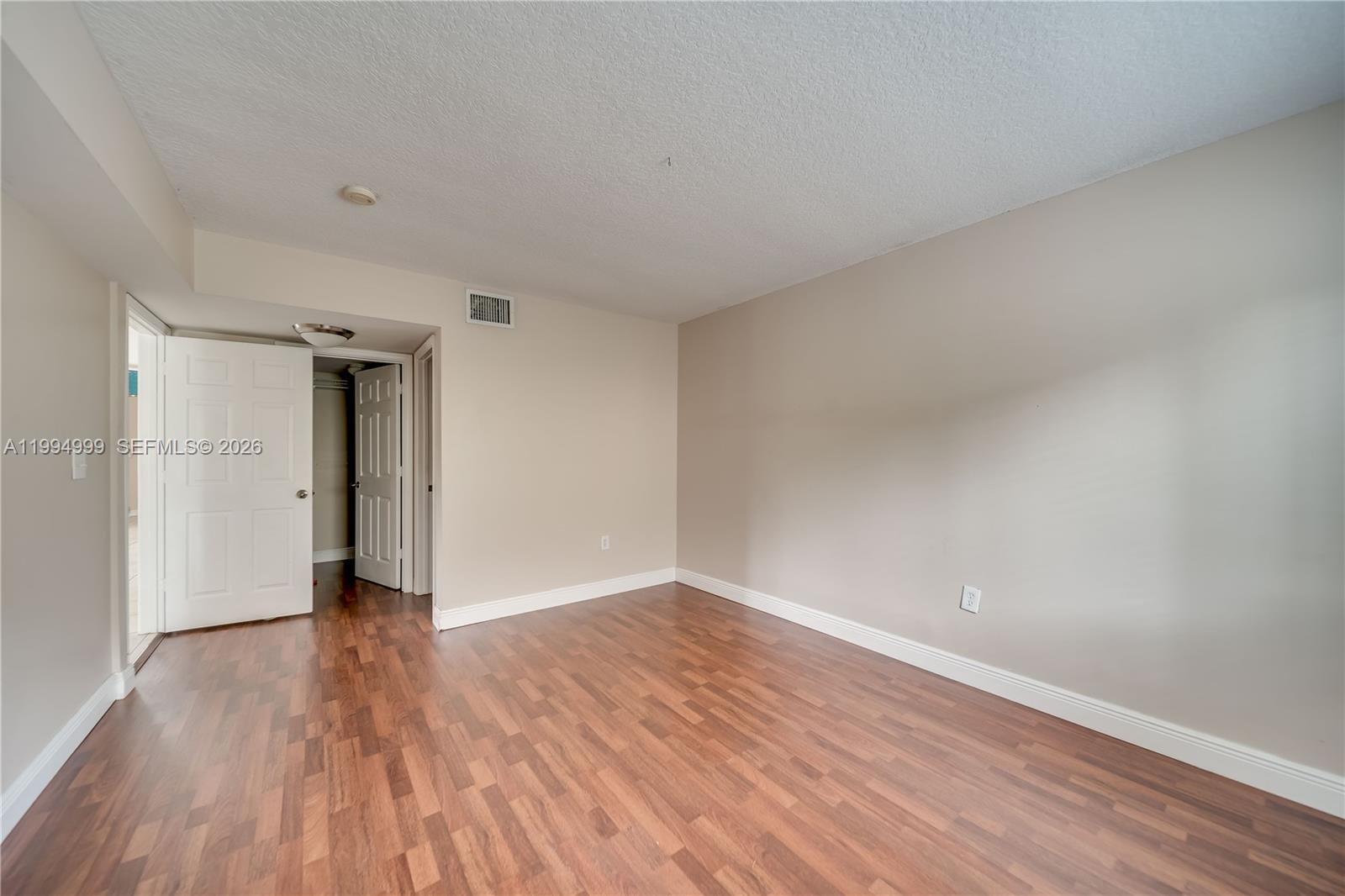 JASMINE LAKES II CONDO - Residential Lease