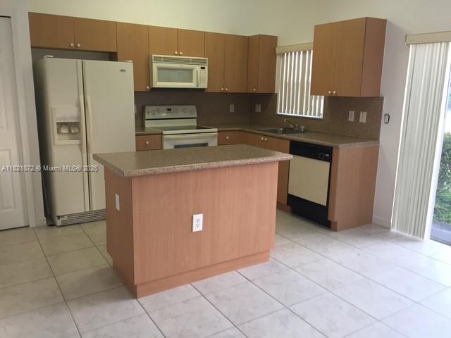2950 SE 15th Ter