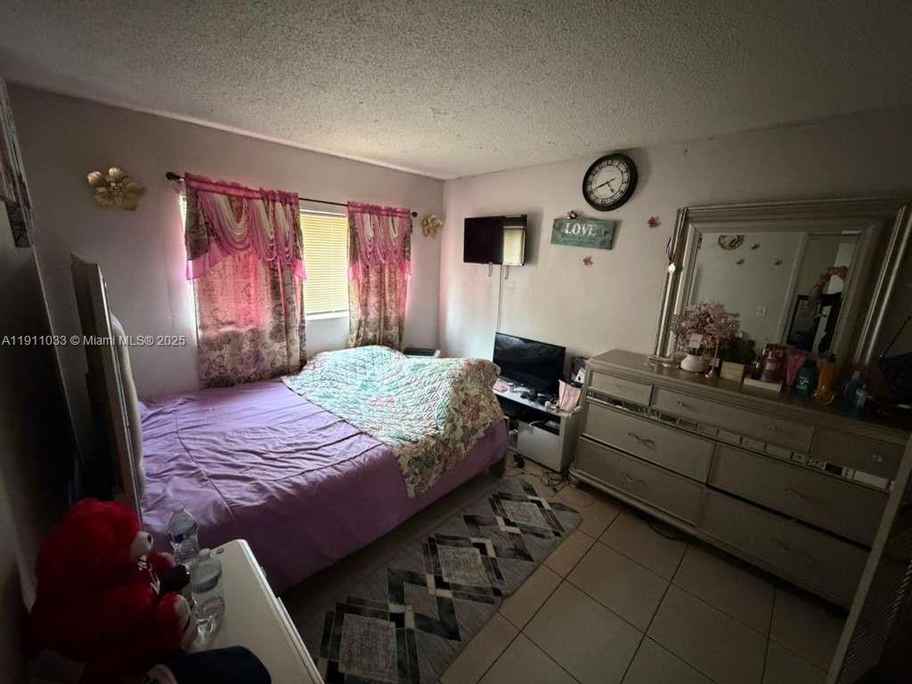 ENCLAVE AT CROWN PARK CON - Residential