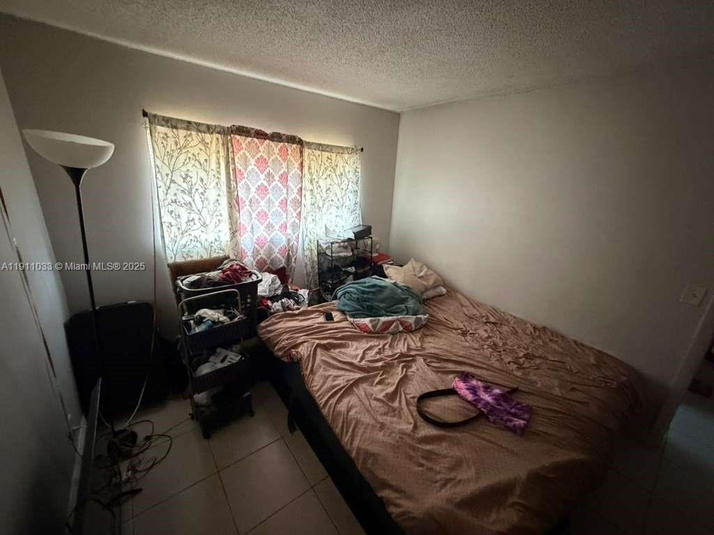 ENCLAVE AT CROWN PARK CON - Residential