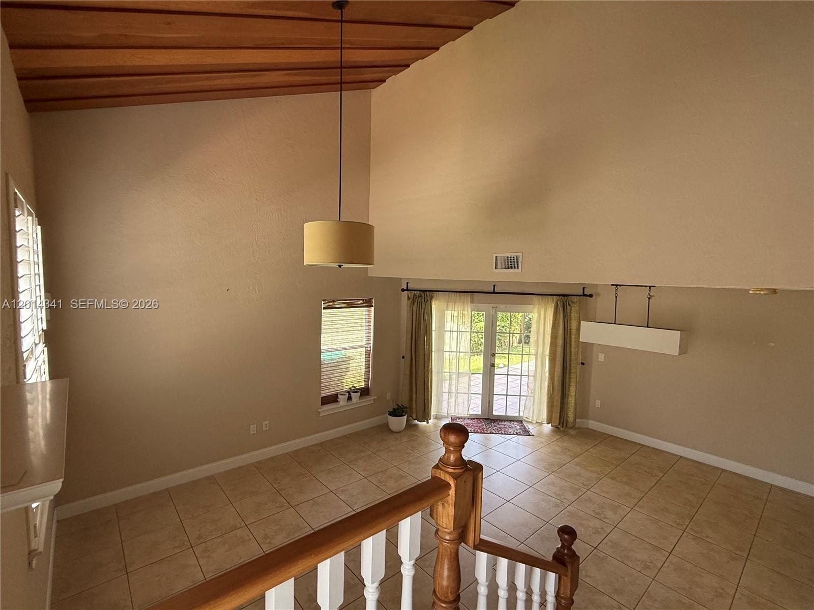 AMARETTO - Residential Lease