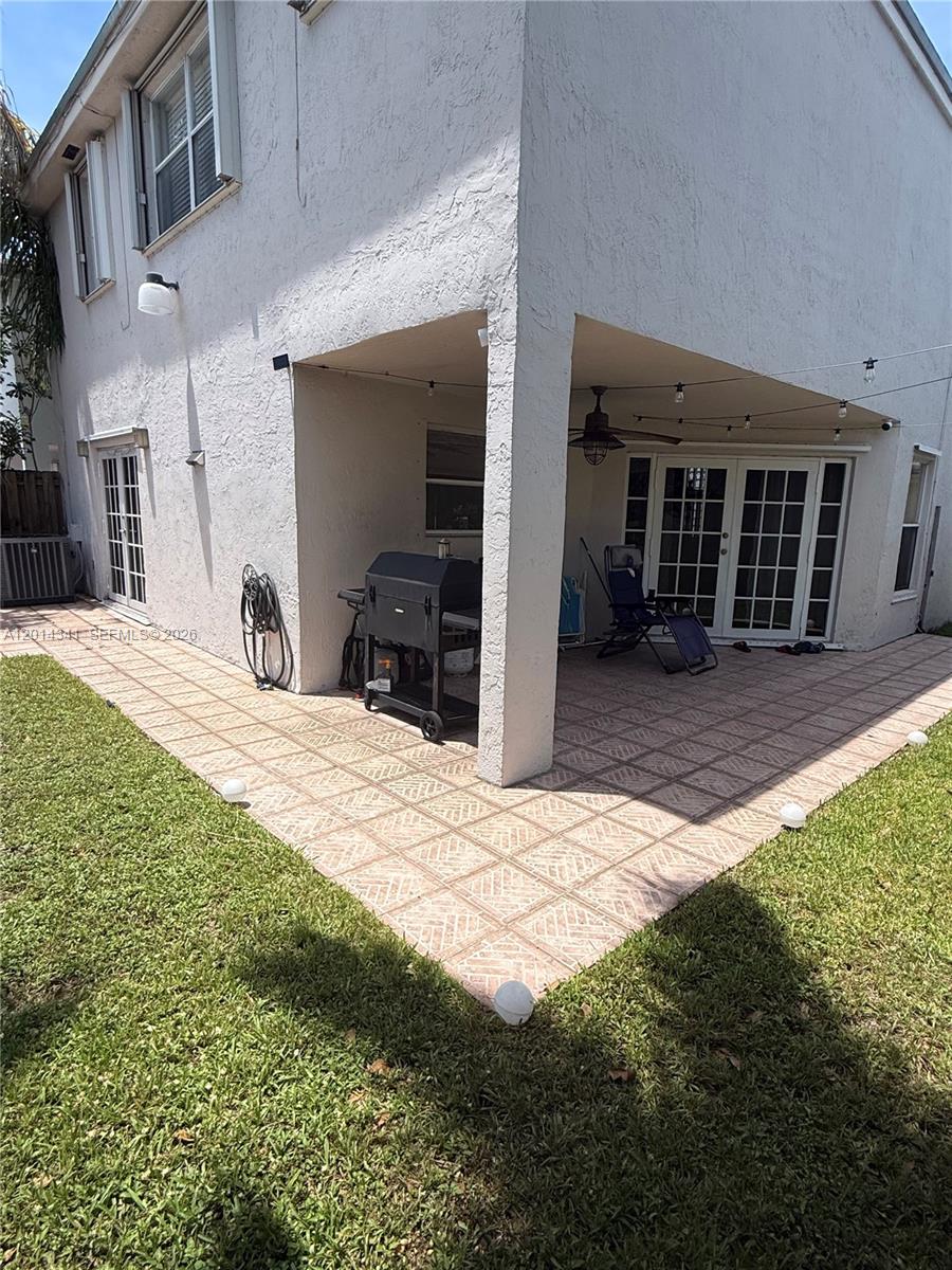 AMARETTO - Residential Lease