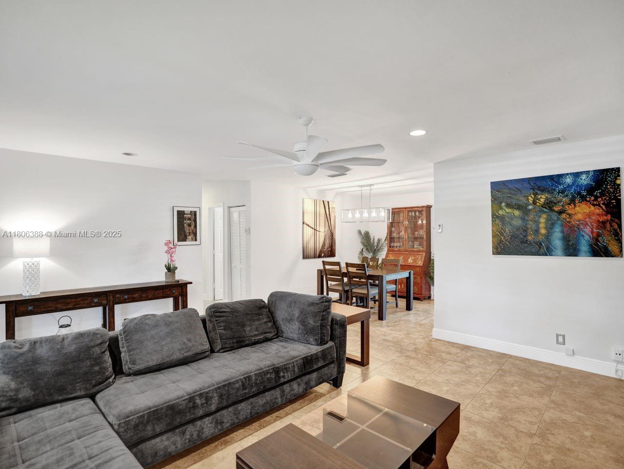 LIGHTHOUSE POINT EXT - Residential