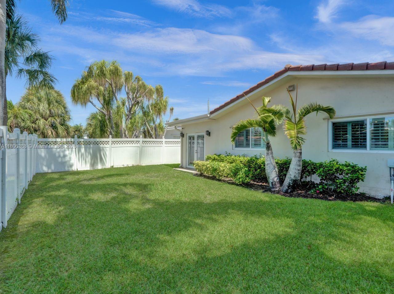 LIGHTHOUSE POINT EXT - Residential