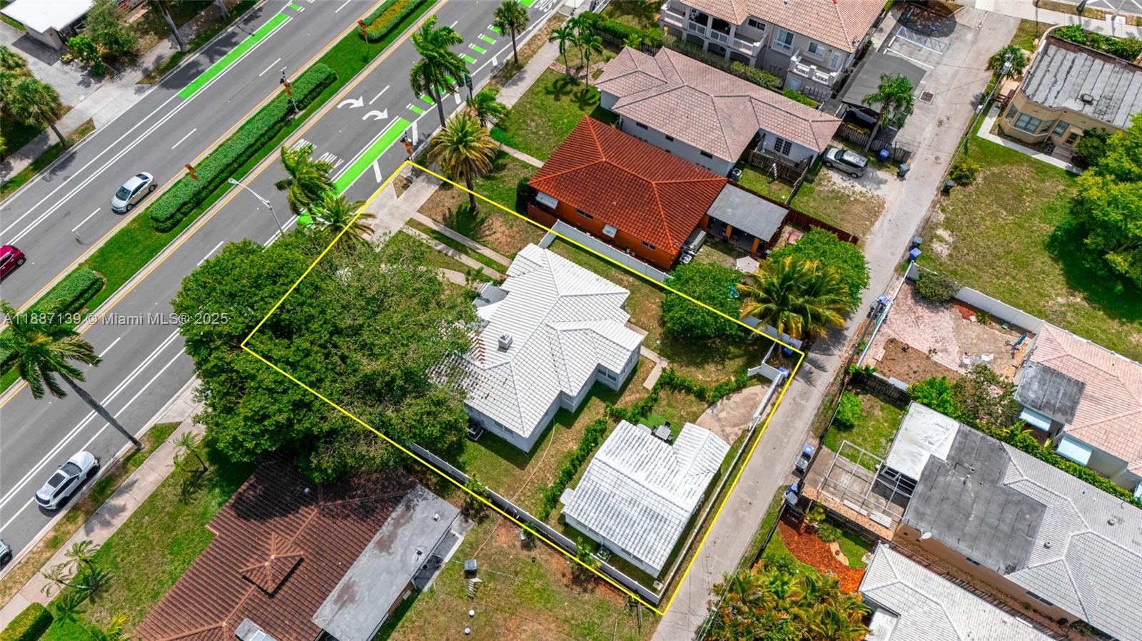 HOLLYWOOD - Residential Lease