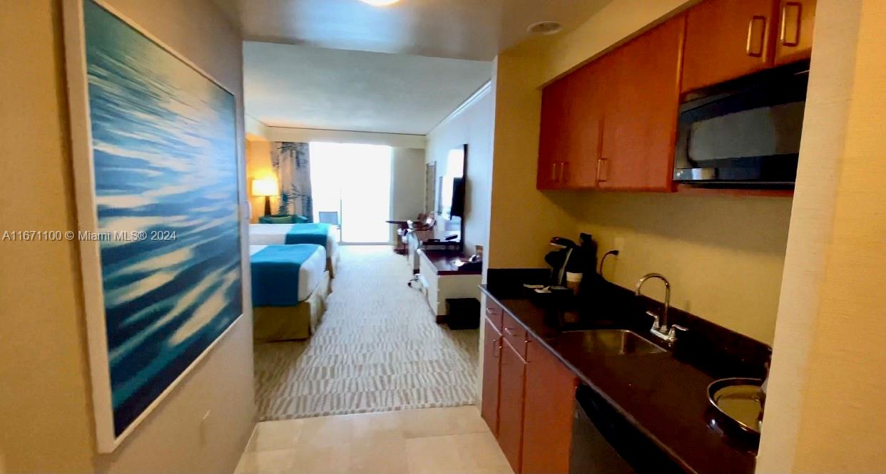 TRUMP INTERNATIONAL SONES - Residential