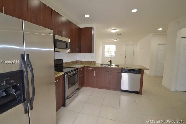 Sorrento Twnhms - Residential Lease