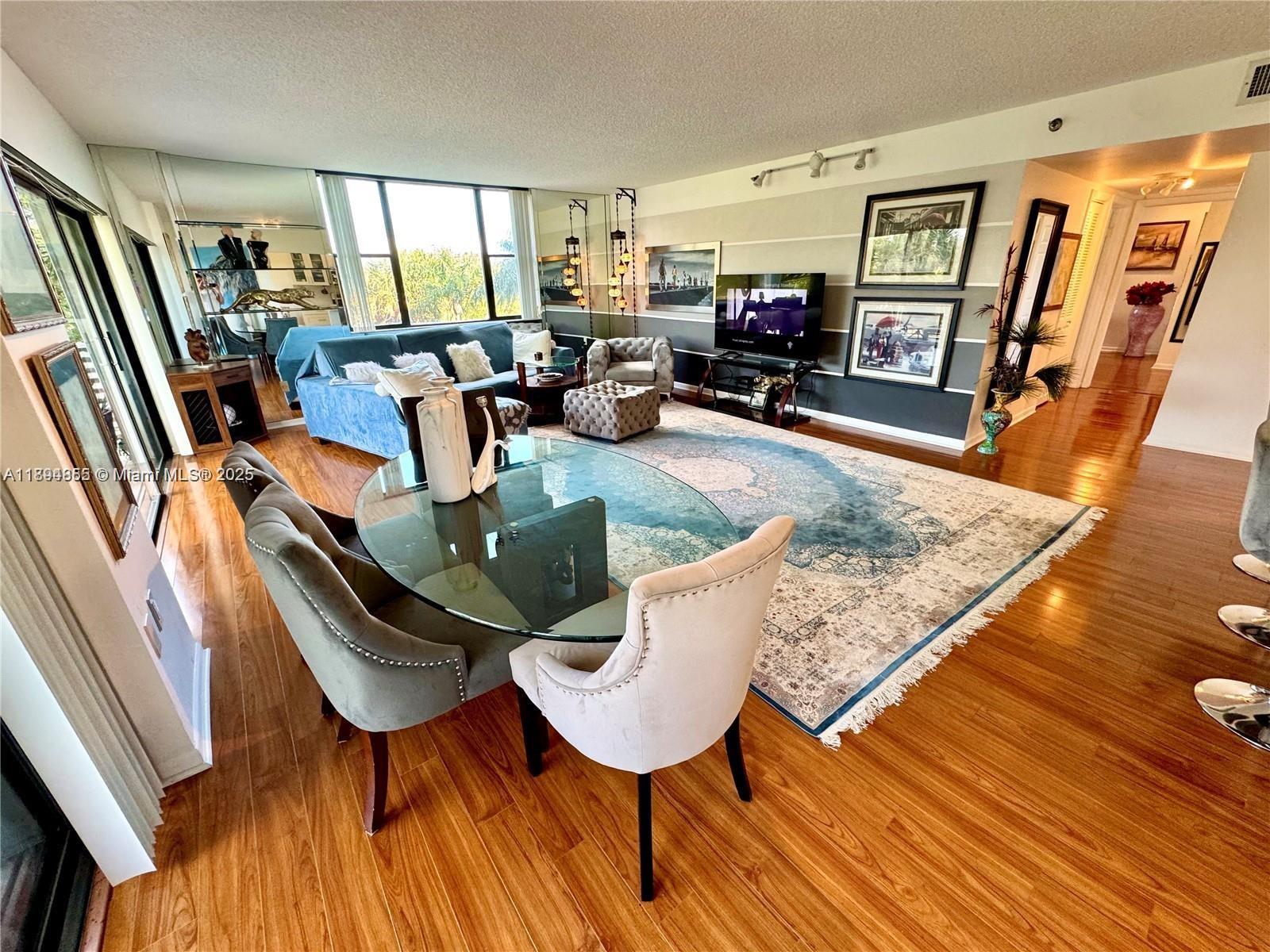 HILLCREST EAST NO 27 COND - Residential