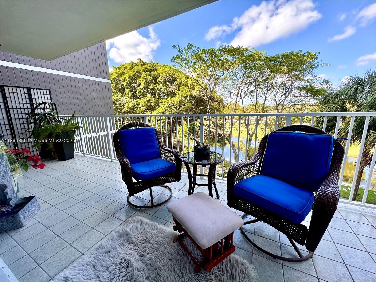 HILLCREST EAST NO 27 COND - Residential