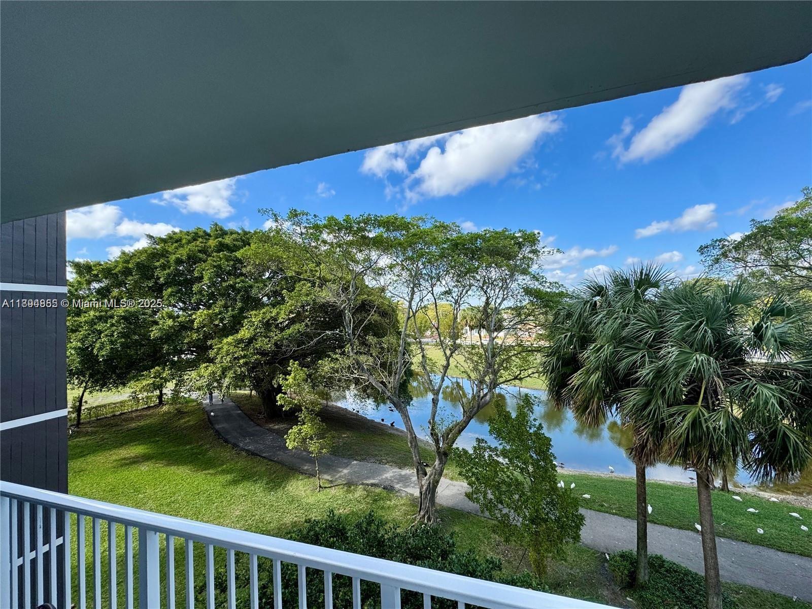 HILLCREST EAST NO 27 COND - Residential