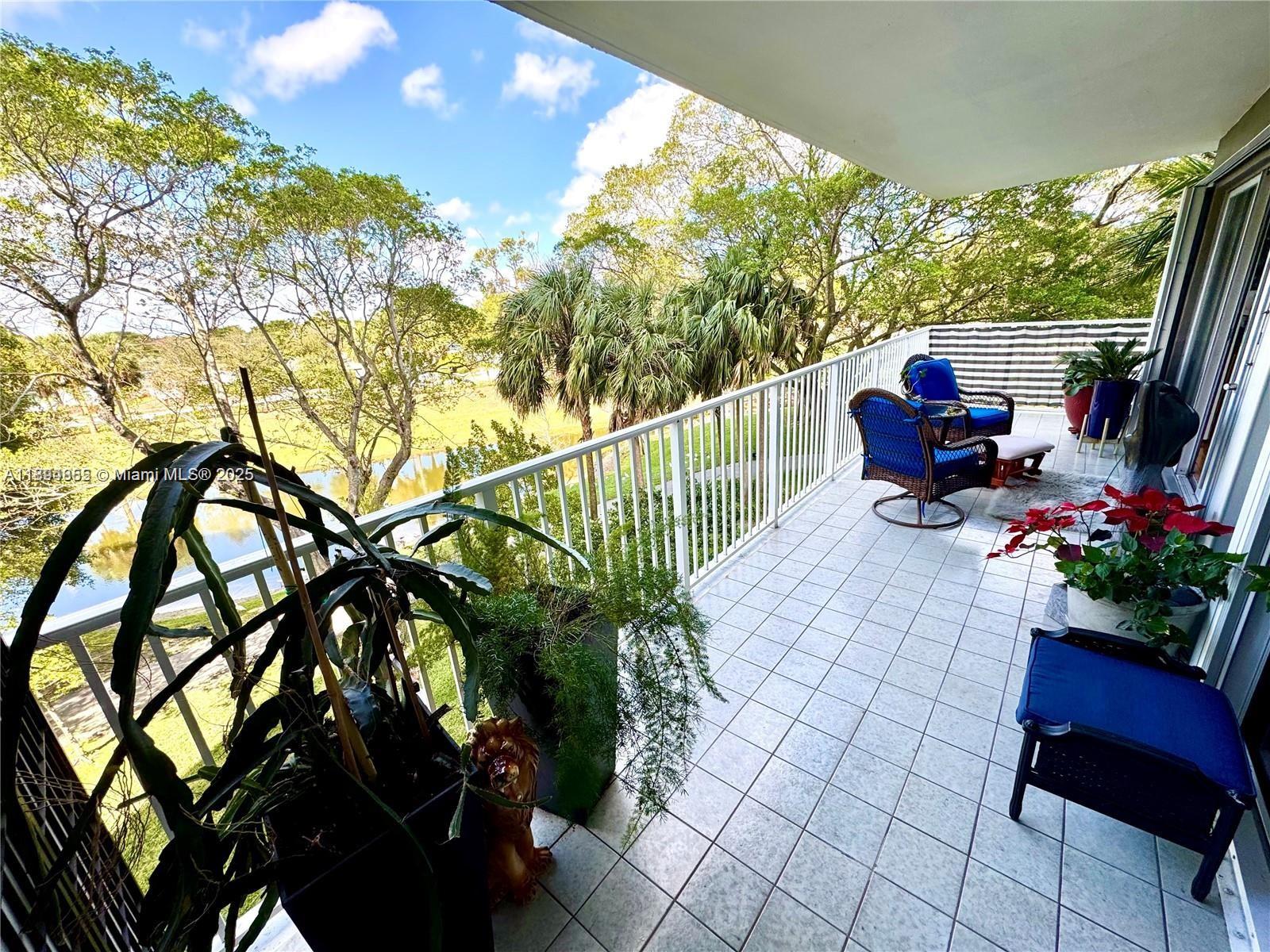 HILLCREST EAST NO 27 COND - Residential