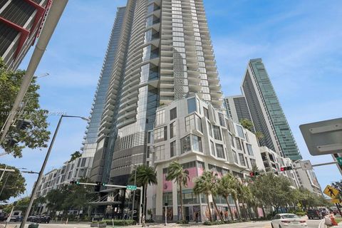 851 NE 1st Ave 1711 Miami FL 33132