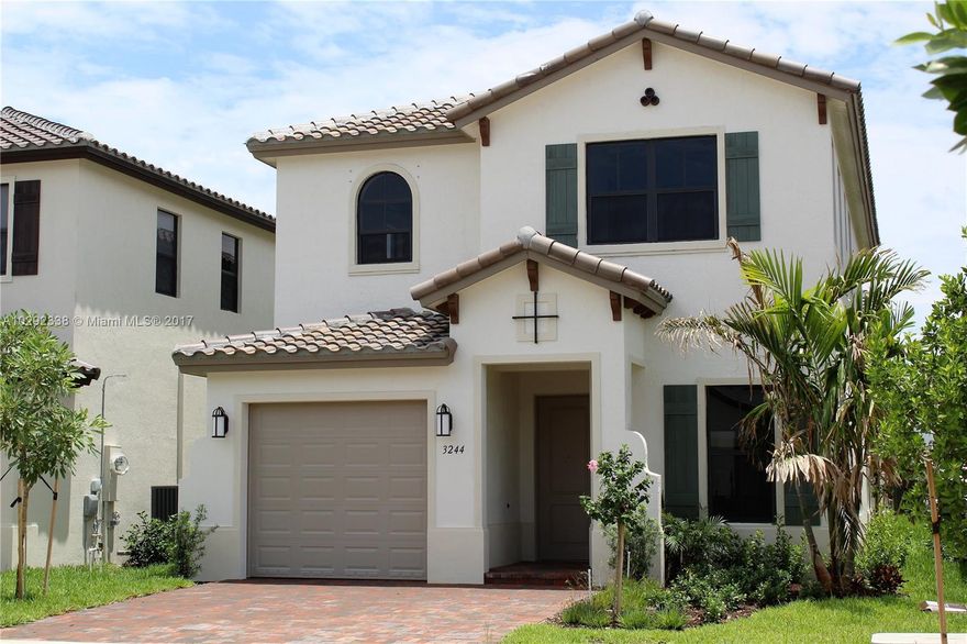 The two master bedrooms makes this fabulous Greendale home one of the most desirable floor plans in Bonterra. Plenty of space for everyone! 4 bedrooms plus a loft.  Added luxury features include - exquisite quartz countertops in kitchen, recessed lighting in kitchen and great room, stainless steel appliances, refrigerator, dishwasher, range, microwave dishwasher, washer dryer, everything you'd want is in this home. Covered Terrace too!

Gated secure community. Beautiful brand new amenity center open now! Resort style pool, state of the art gym and much more! Enjoy Bonterra living at its best!