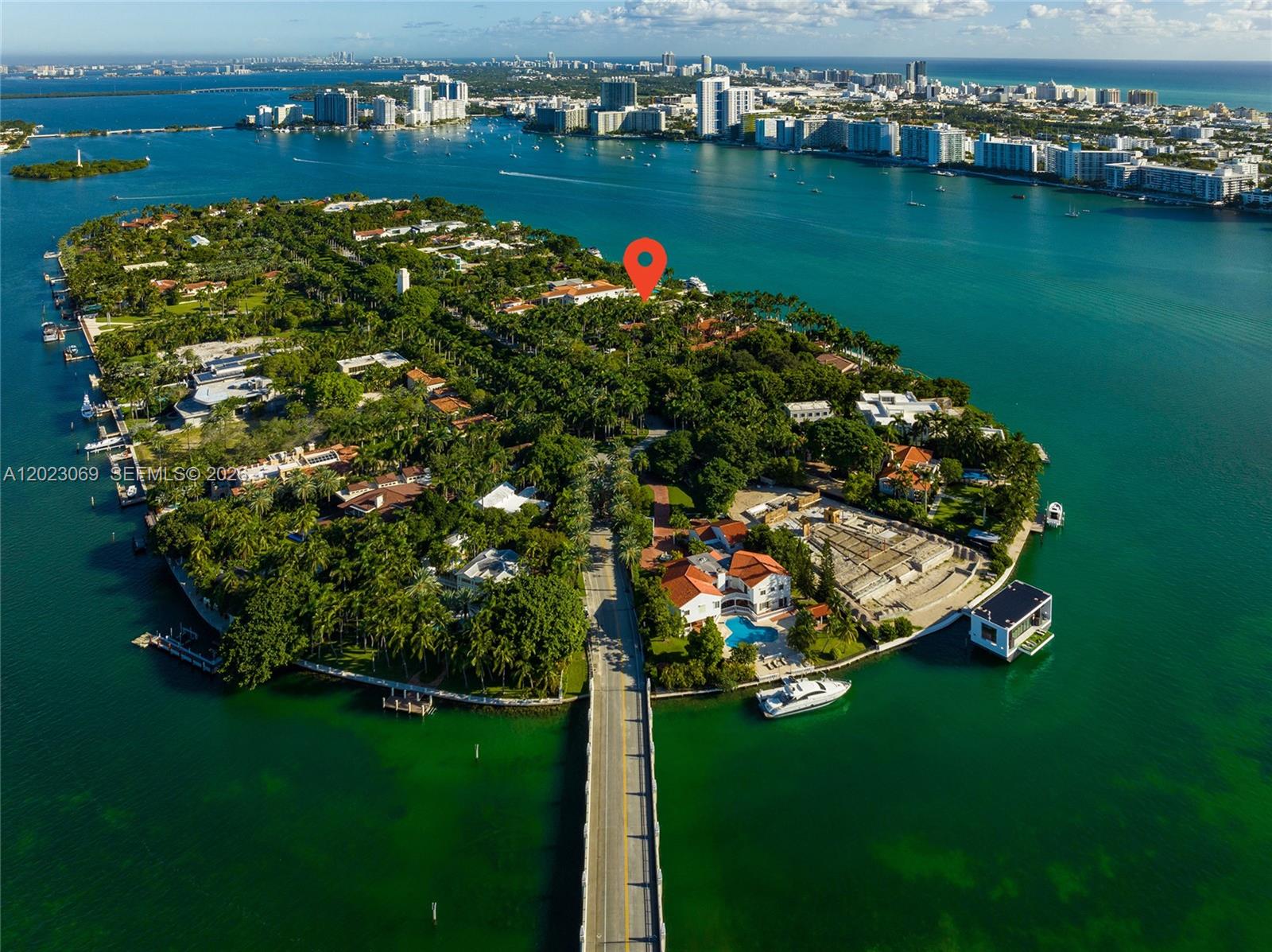 STAR ISLAND - Land