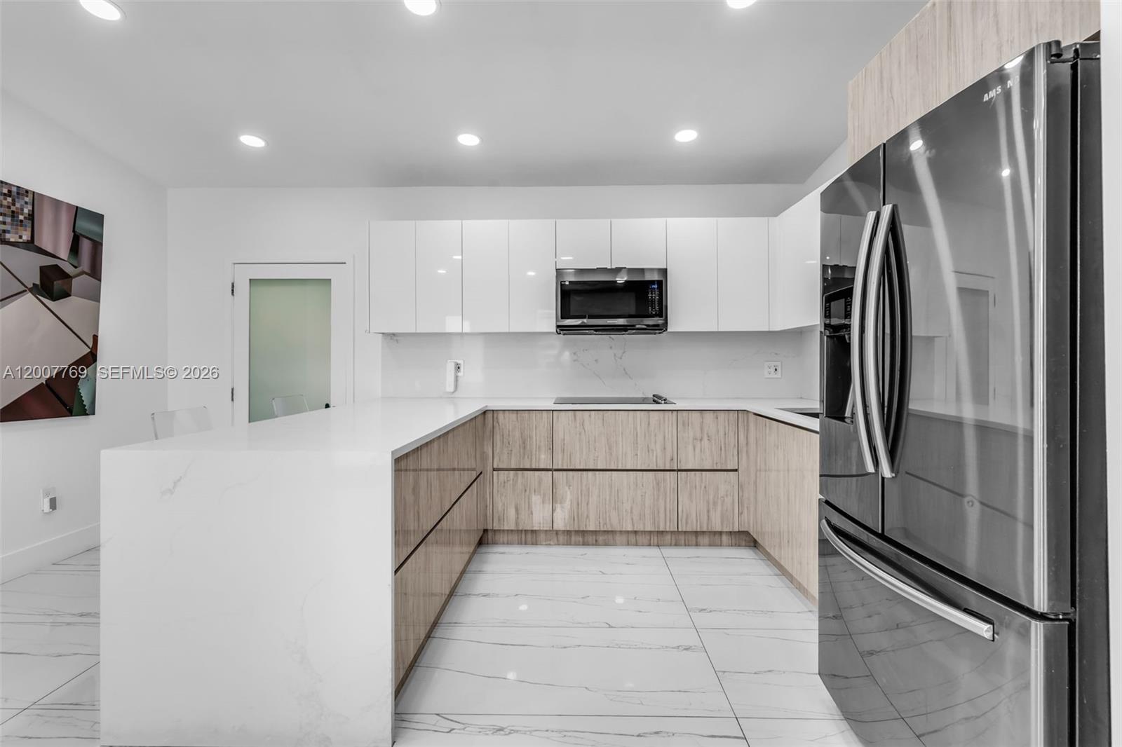 WESTWOOD LAKE - Residential