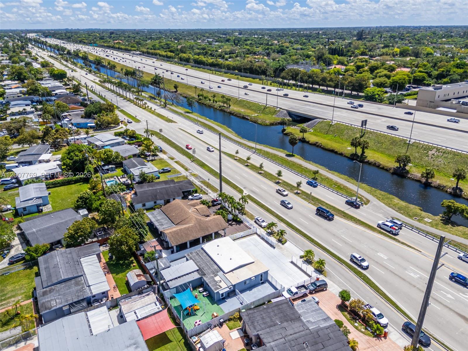 WESTWOOD LAKE - Residential