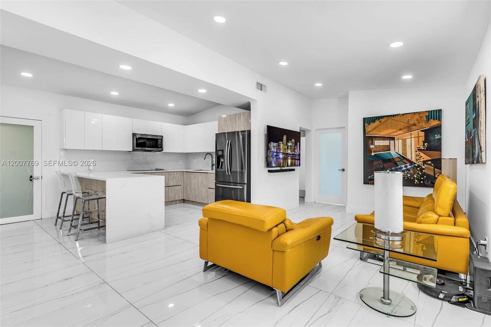 WESTWOOD LAKE - Residential