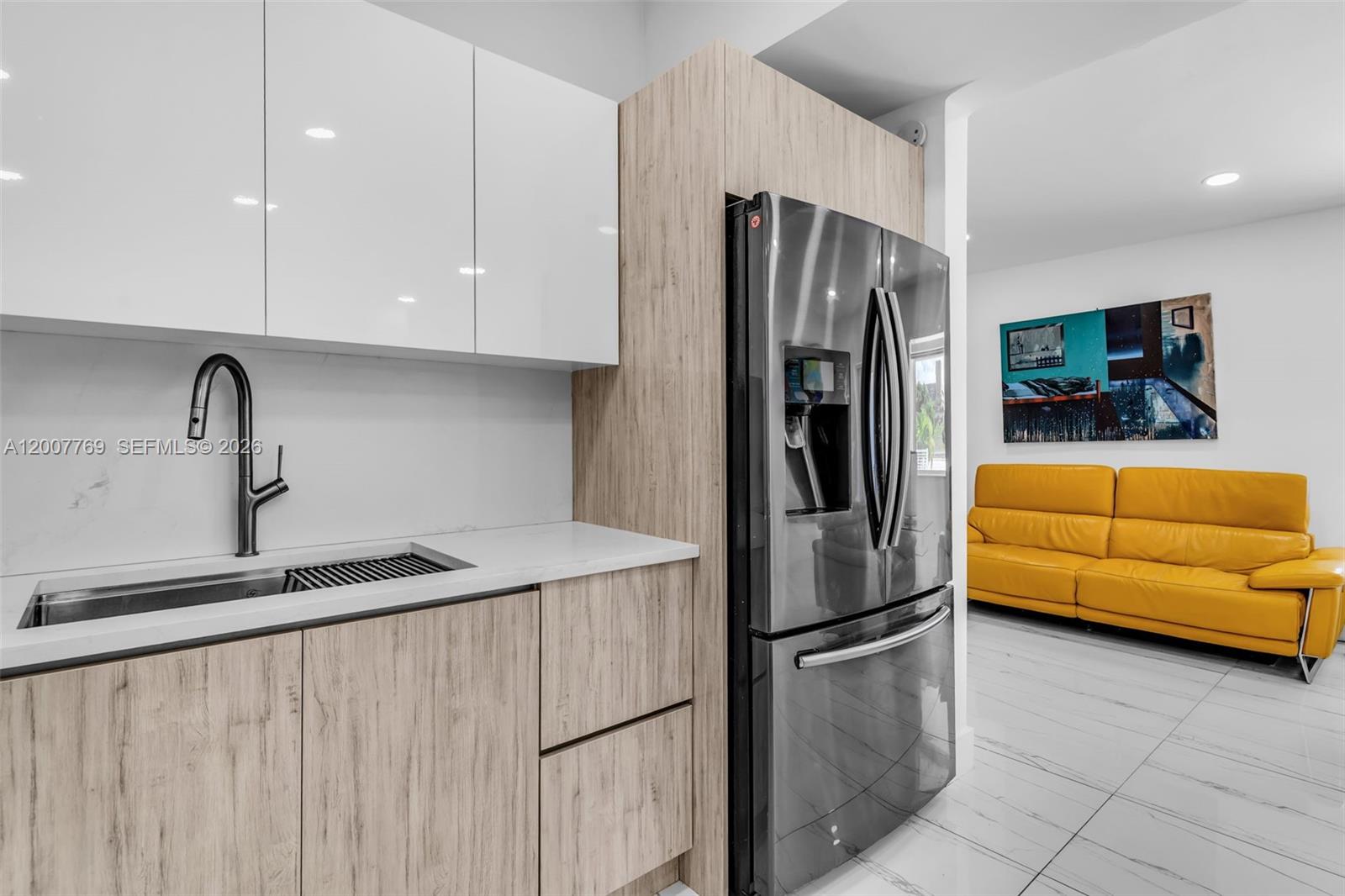 WESTWOOD LAKE - Residential