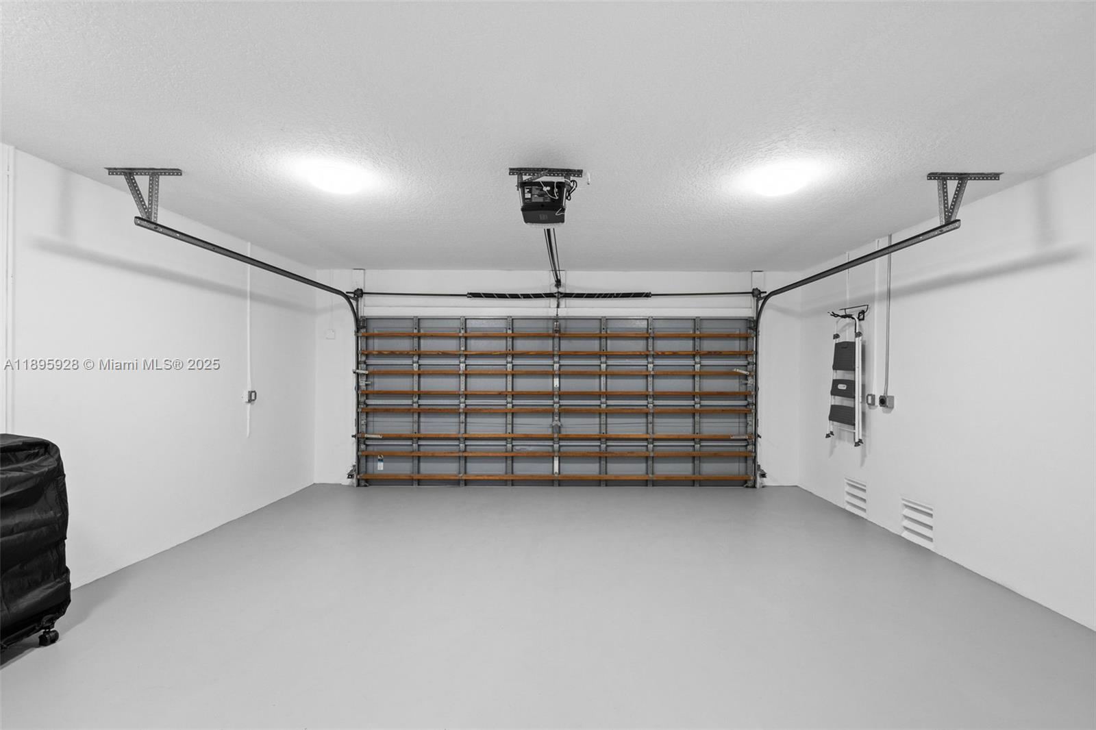 CORAL RIDGE ISLES - Residential Lease