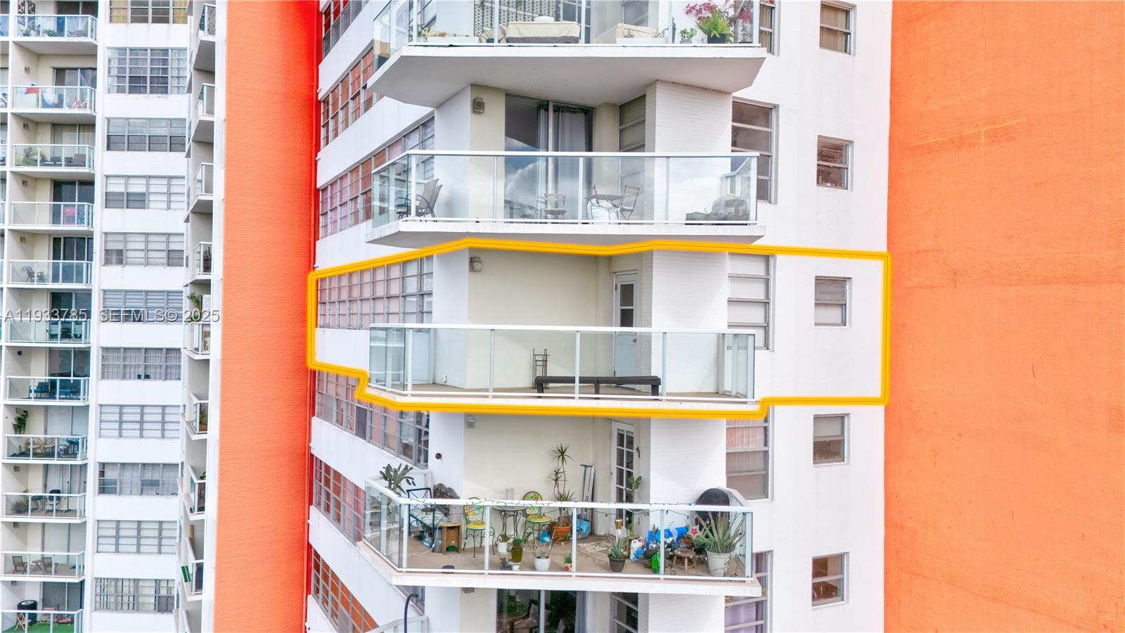 BUCKLEY TOWERS CONDO - EA - Residential