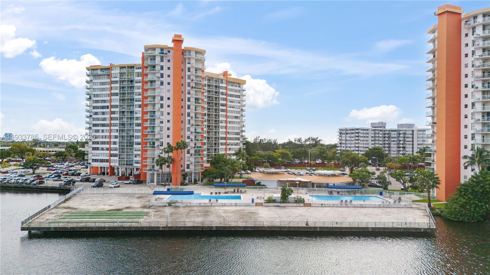 BUCKLEY TOWERS CONDO - EA - Residential