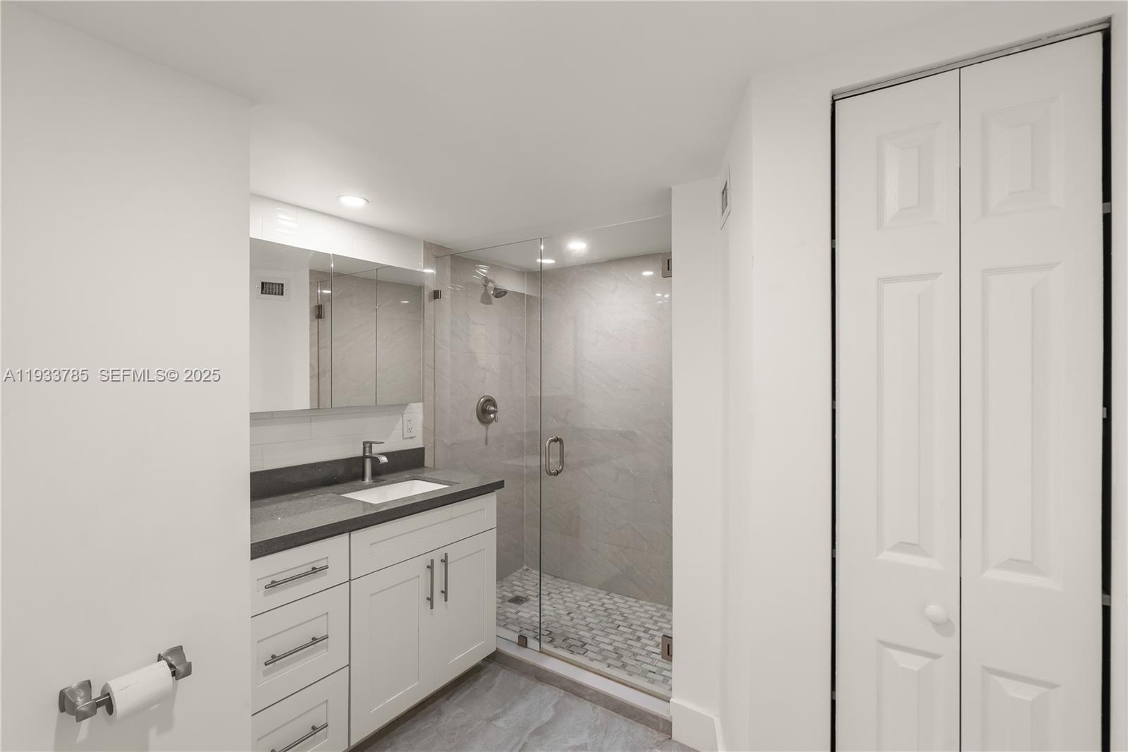 BUCKLEY TOWERS CONDO - EA - Residential