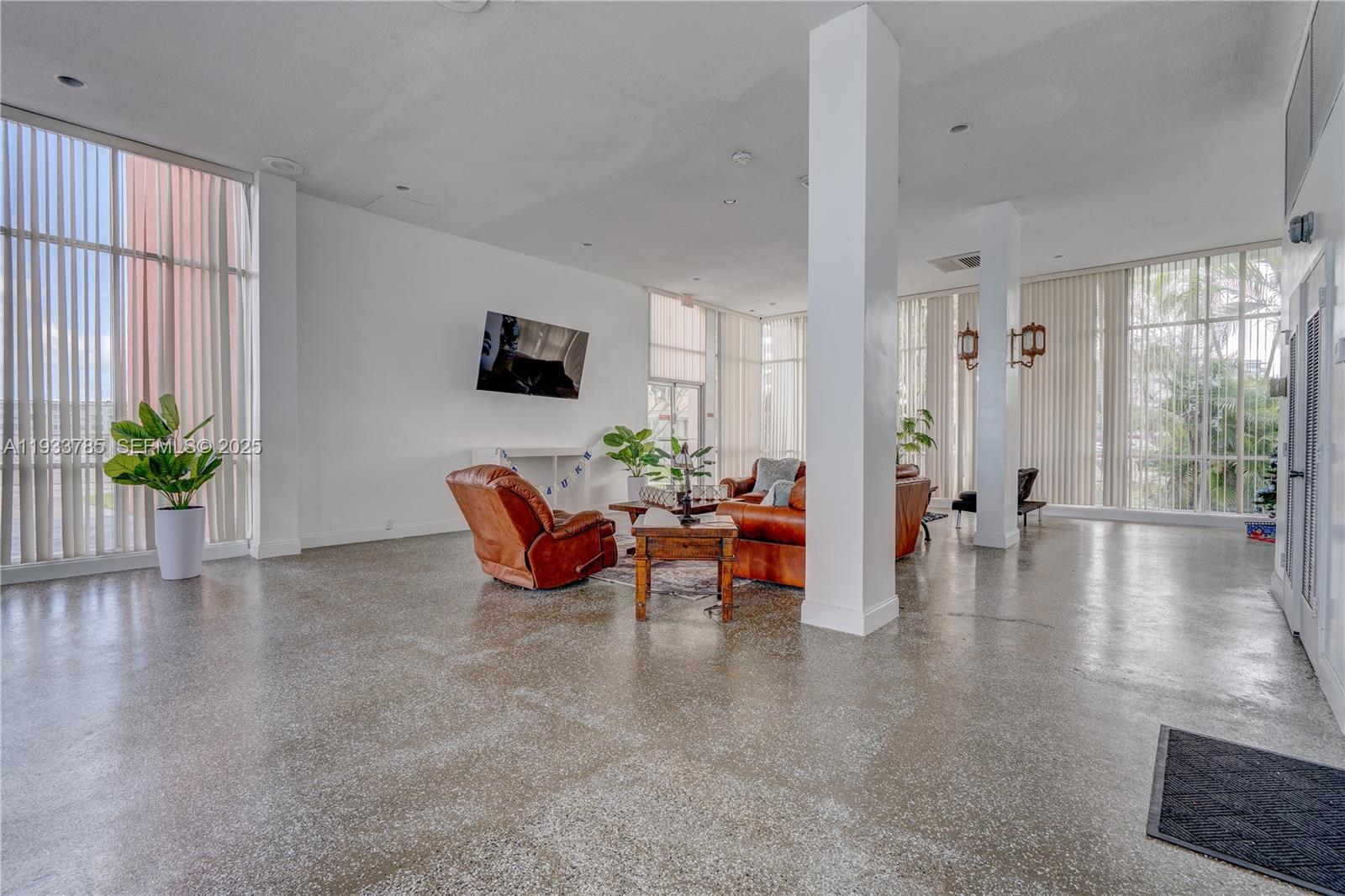 BUCKLEY TOWERS CONDO - EA - Residential