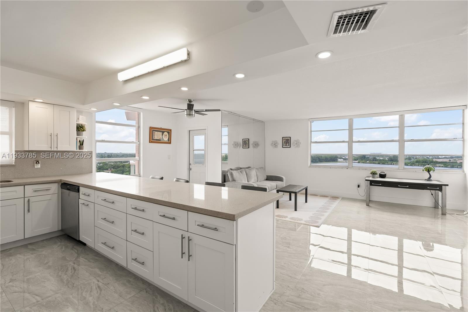 BUCKLEY TOWERS CONDO - EA - Residential