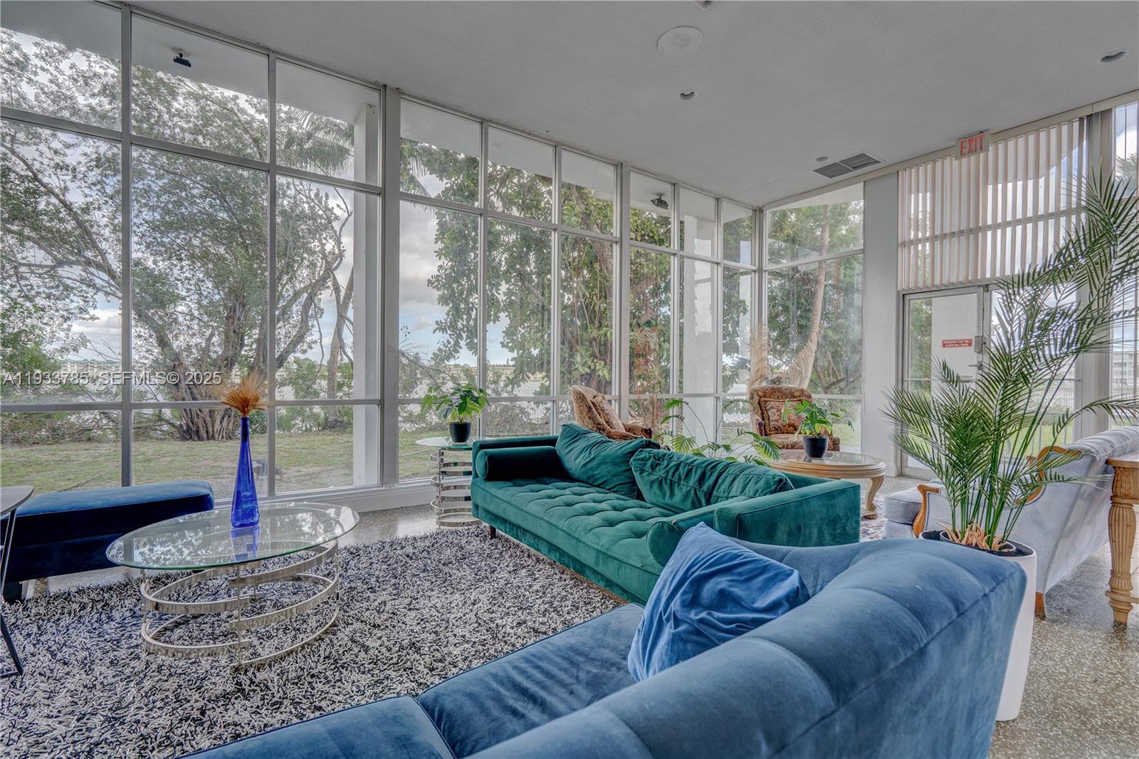 BUCKLEY TOWERS CONDO - EA - Residential