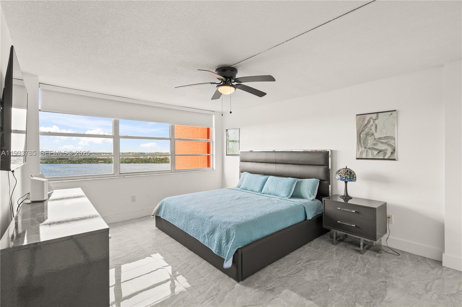 1301 NE Miami Gardens Dr 1226W