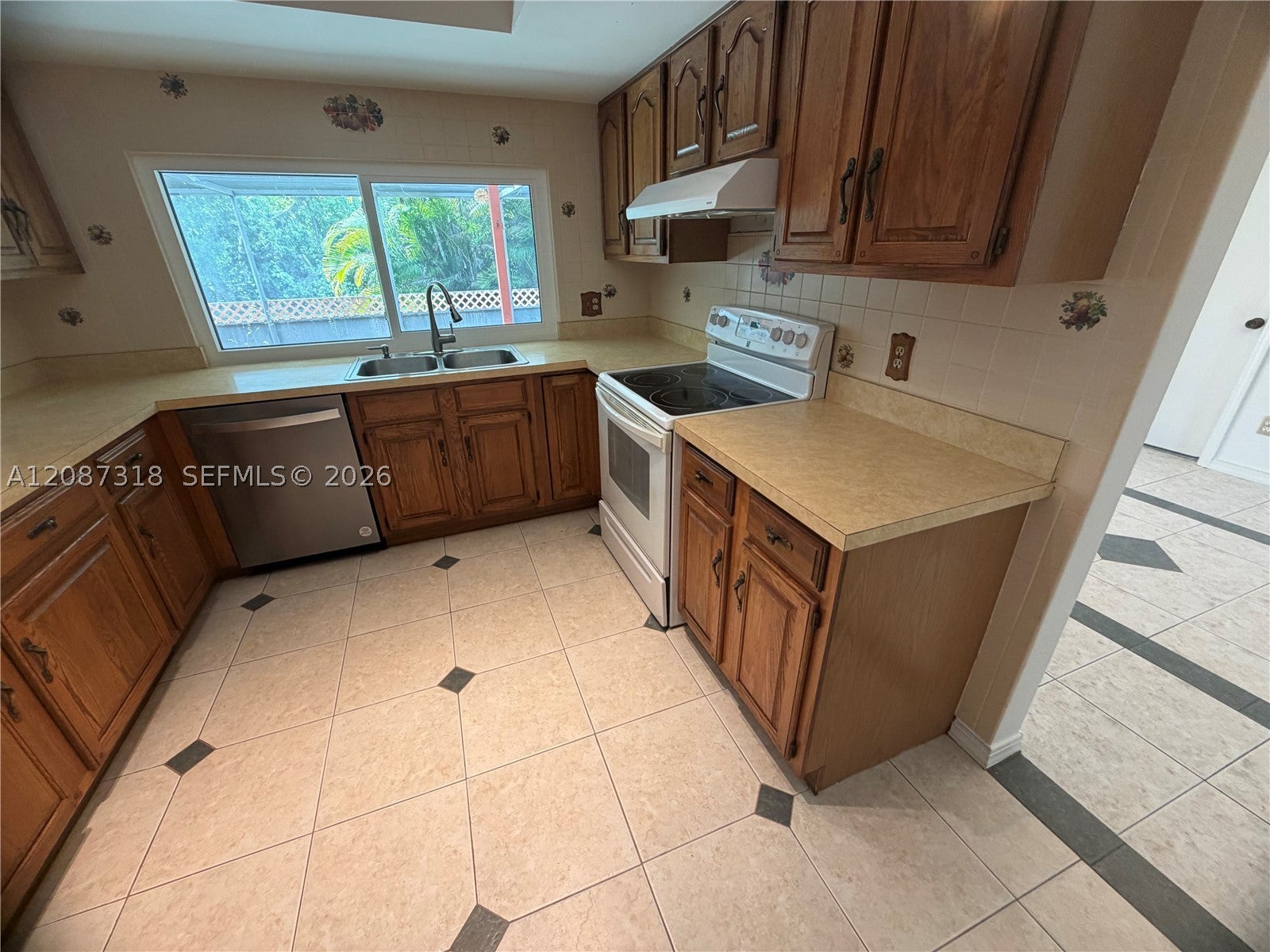 3123 SE Quanset Cir