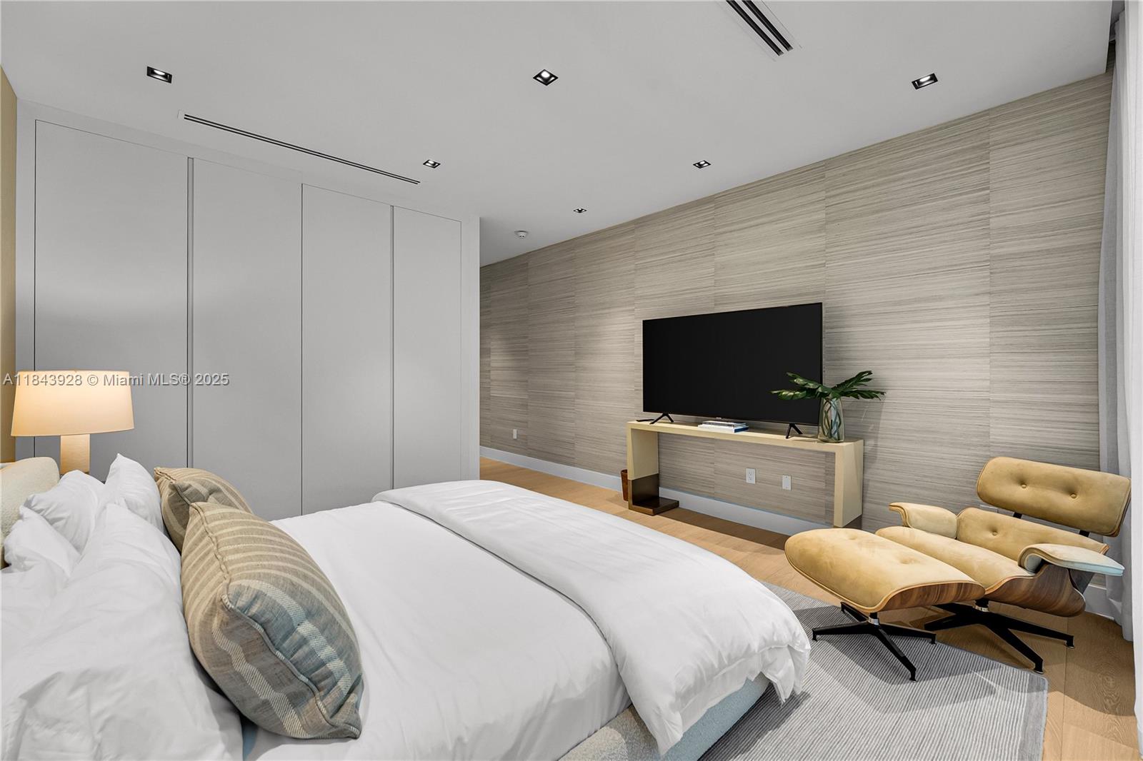 GOLDEN BEACH SEC A - Residential