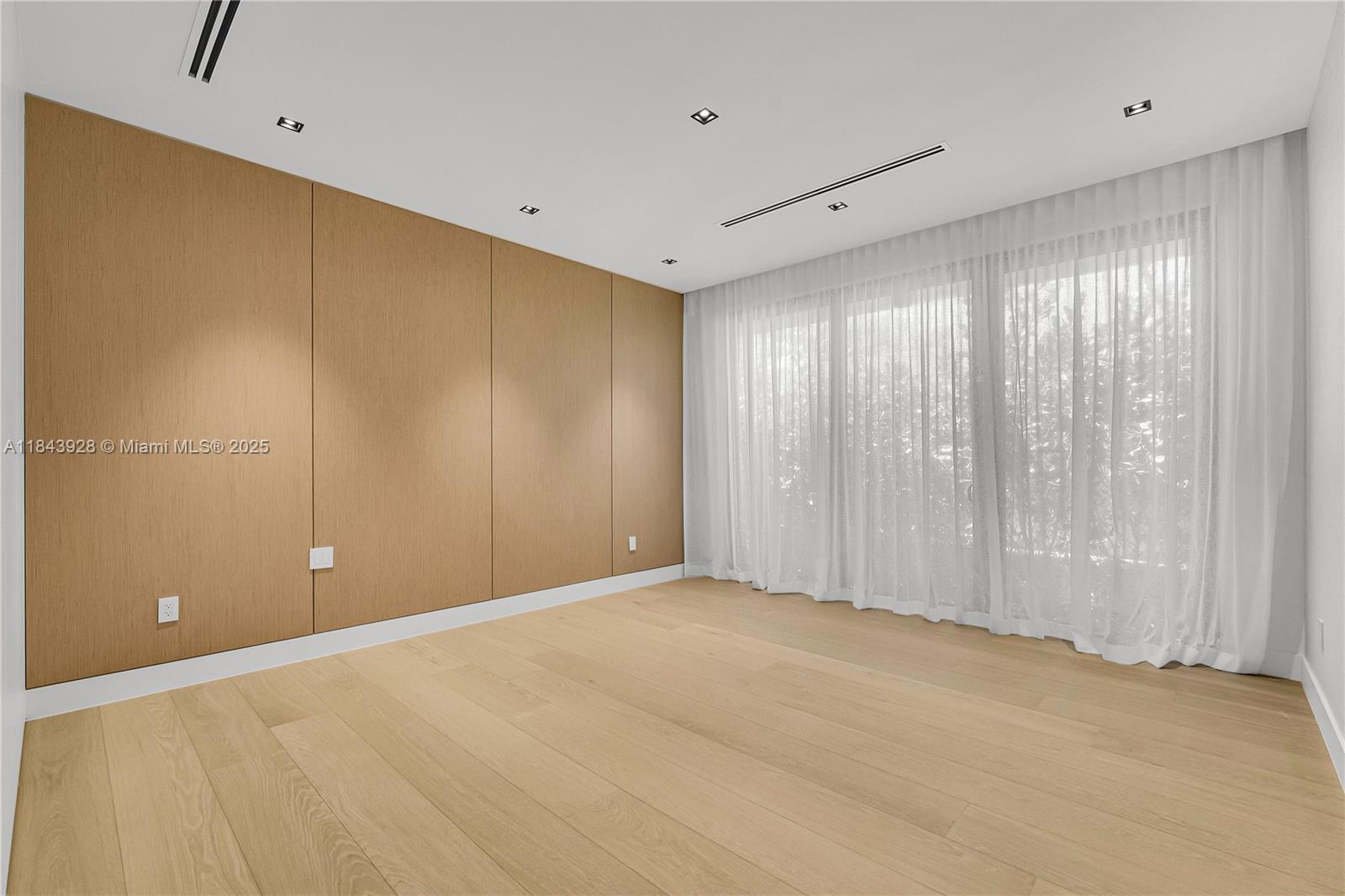 GOLDEN BEACH SEC A - Residential