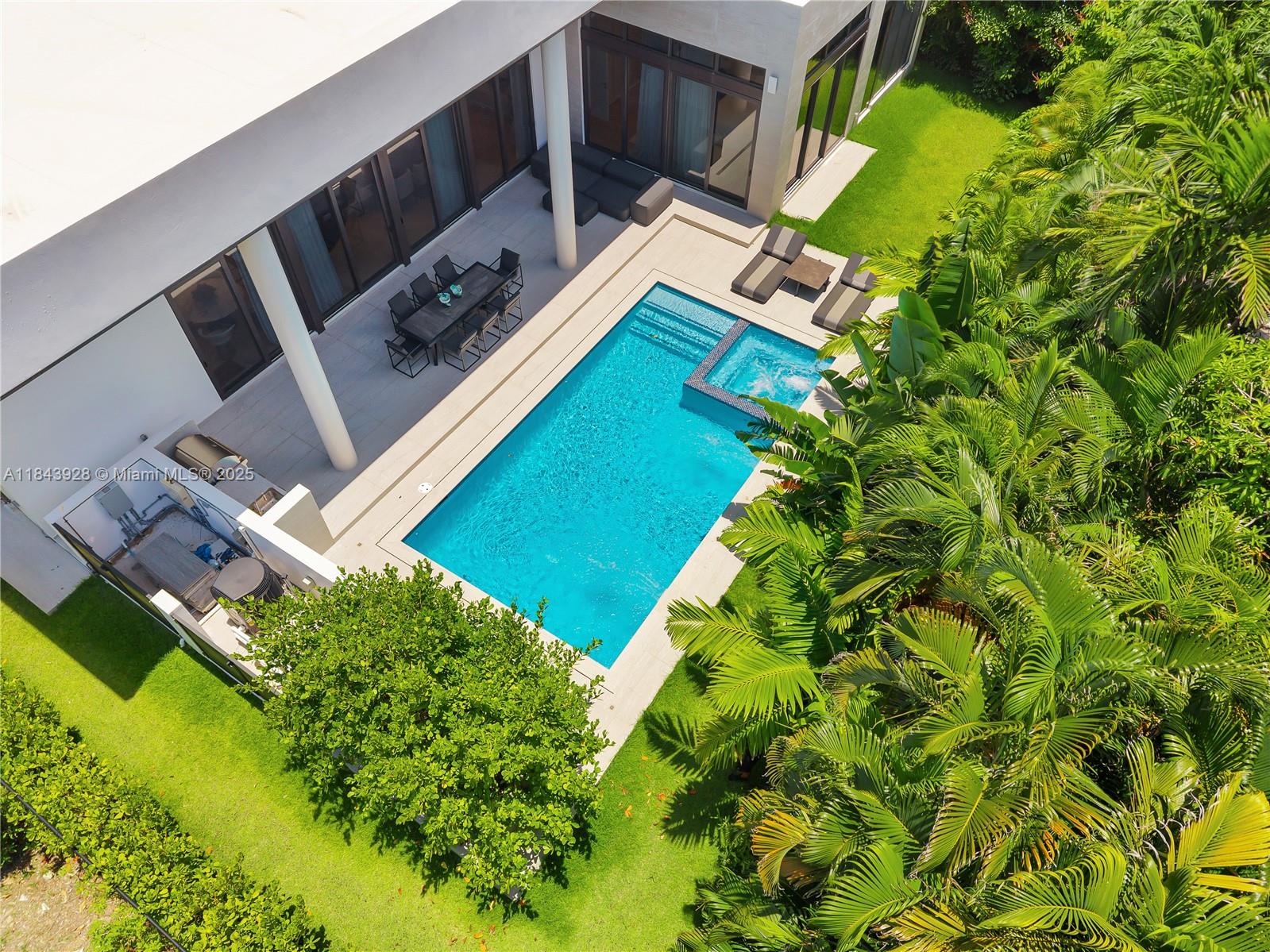 GOLDEN BEACH SEC A - Residential
