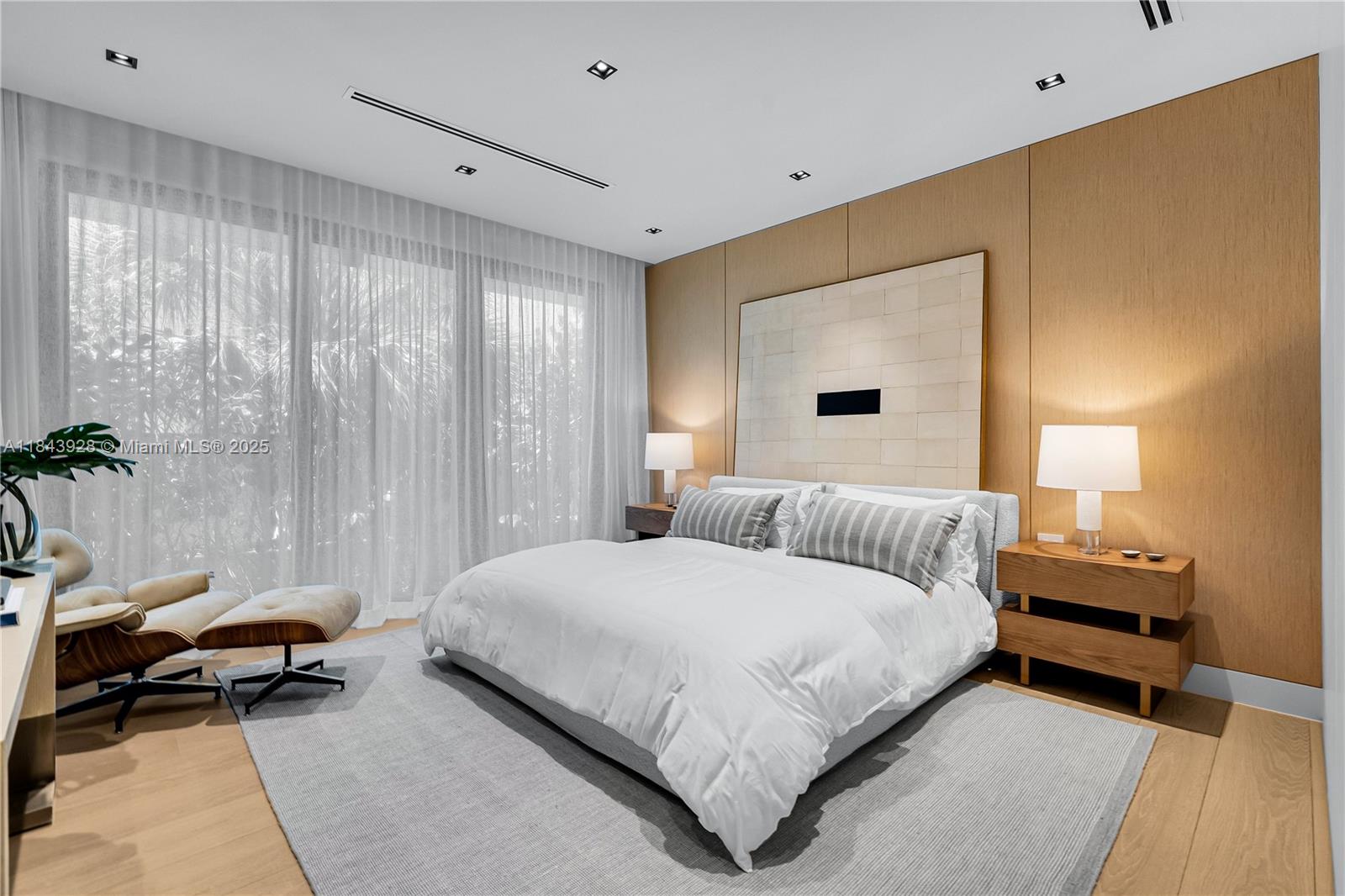GOLDEN BEACH SEC A - Residential