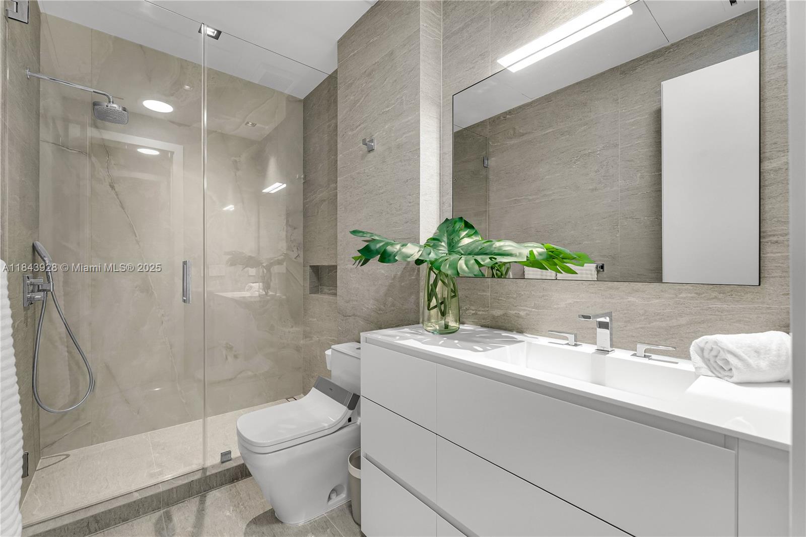 GOLDEN BEACH SEC A - Residential